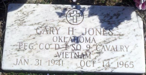 Headstone of Gary Howard Jones