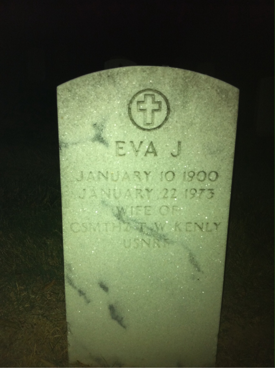 Headstone of Eva J Kenly