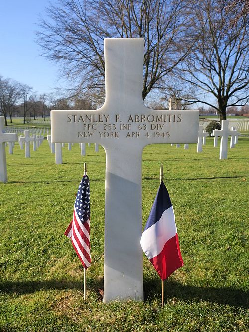 Headstone of Stanley Francis Abromitis
