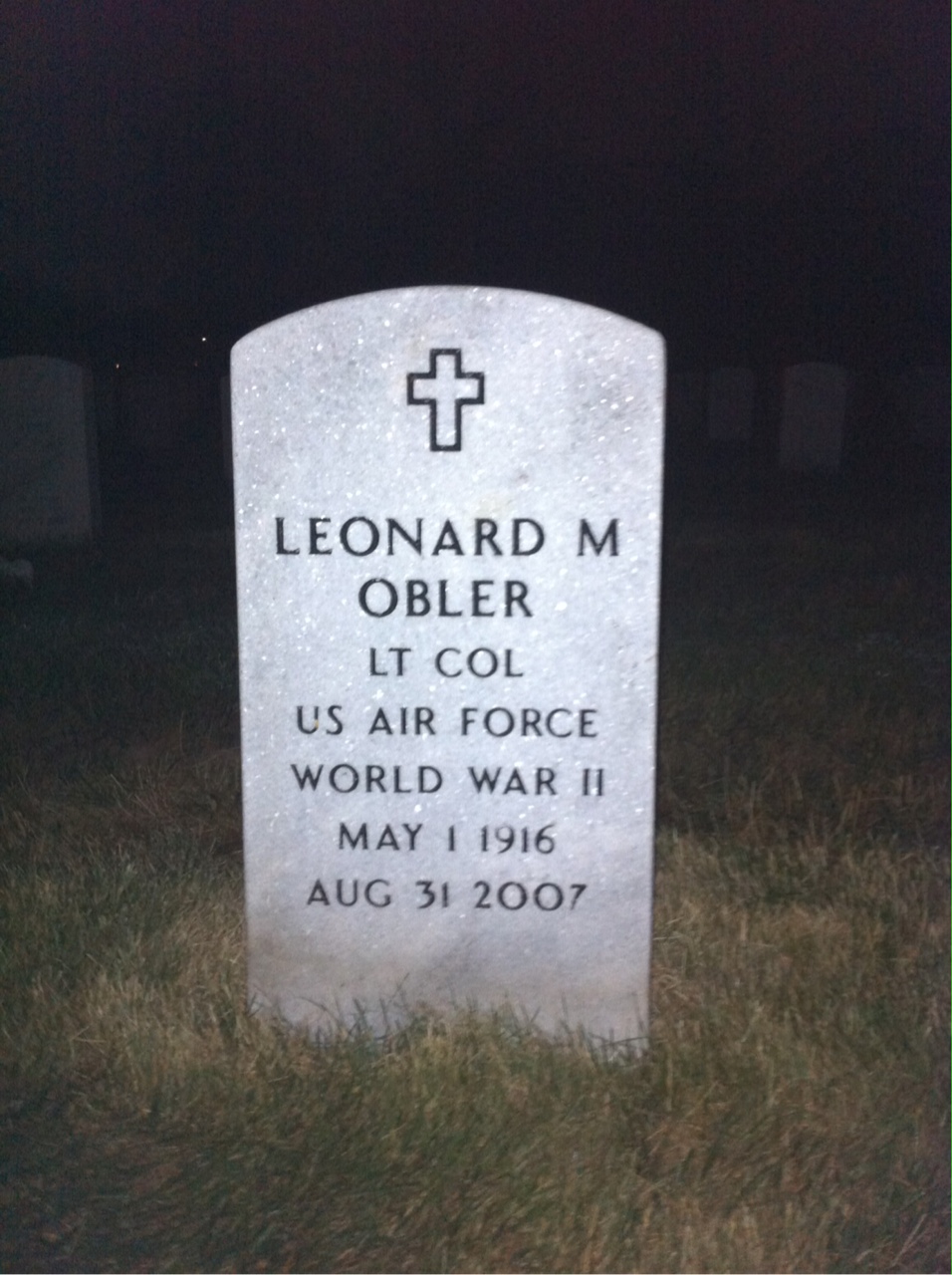 Headstone of Leonard M Obler
