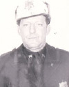 Headstone of Robert M. LaMotta