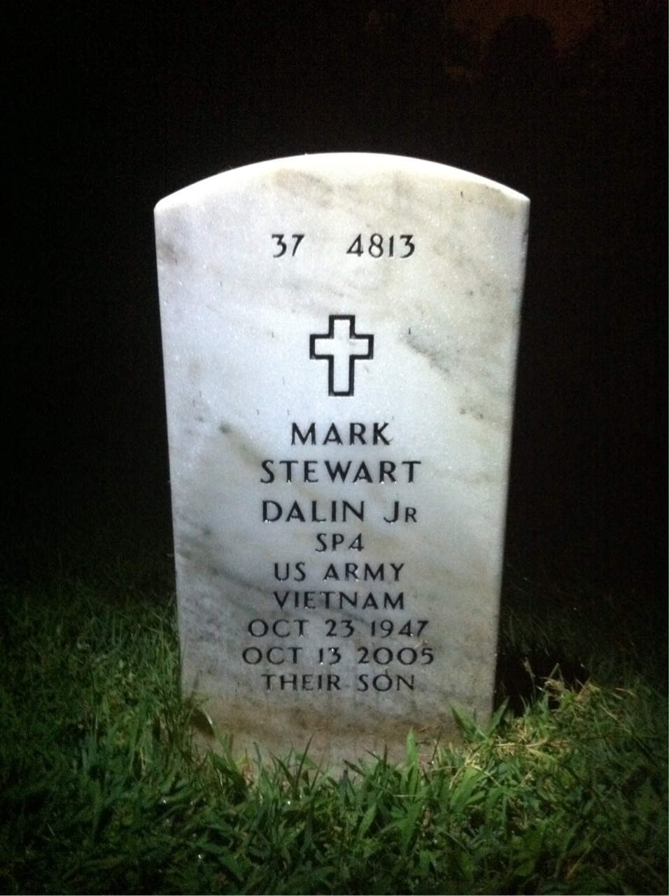 Headstone of Mark Stewart Dalin