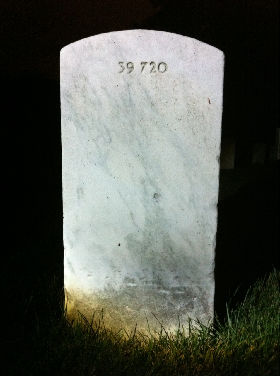 Headstone of Nannie B Campbell