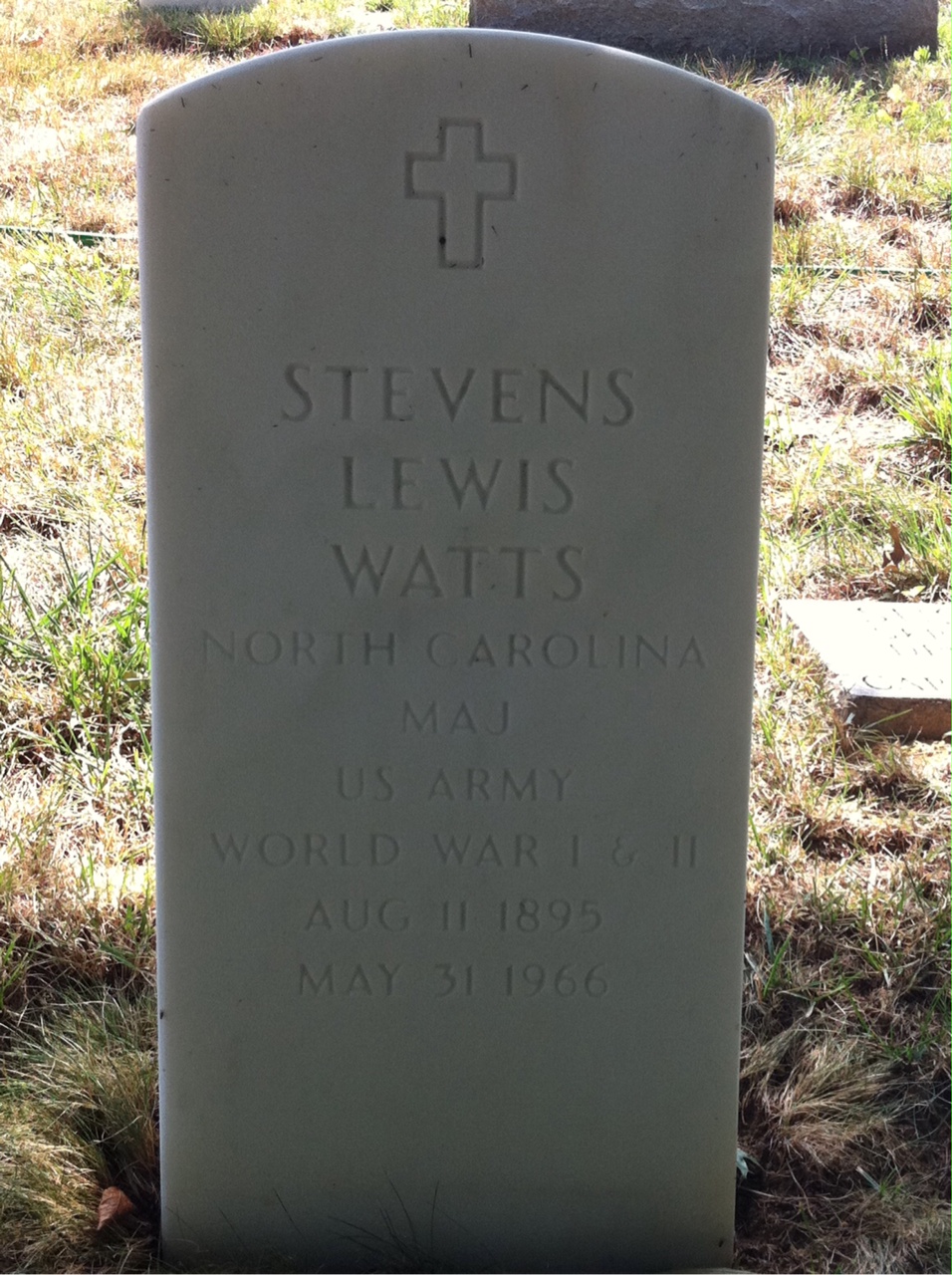 Headstone of Ruth V Watts