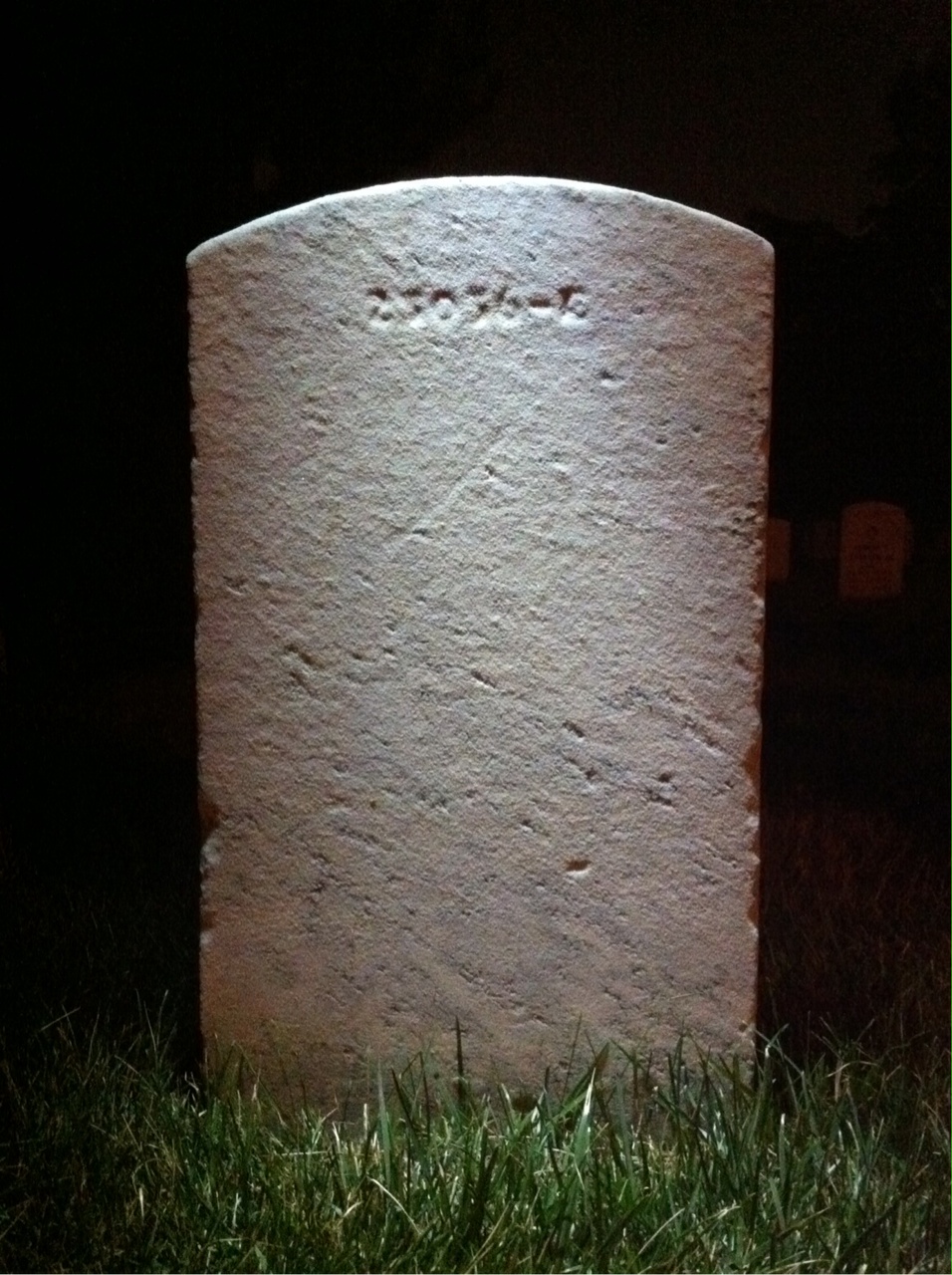 Headstone of Thomas B Davis