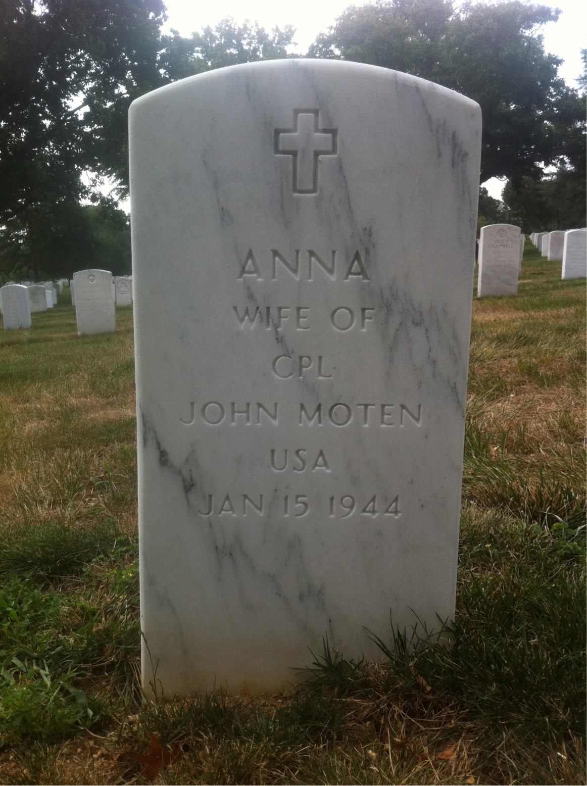 Headstone of Anna Moten
